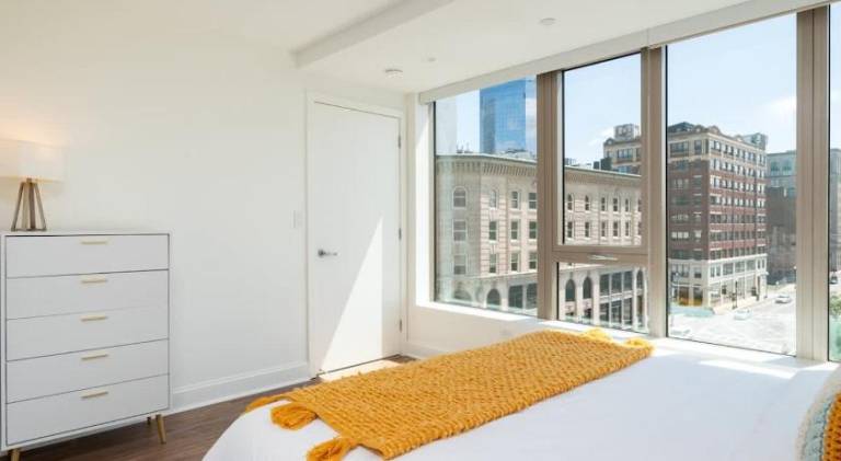 Central 2BR Condo in Downtown Boston & T-Station — photo 2