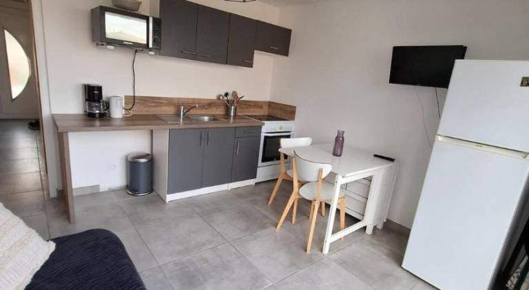 Apartment with 1 room for 4 persons — photo 2