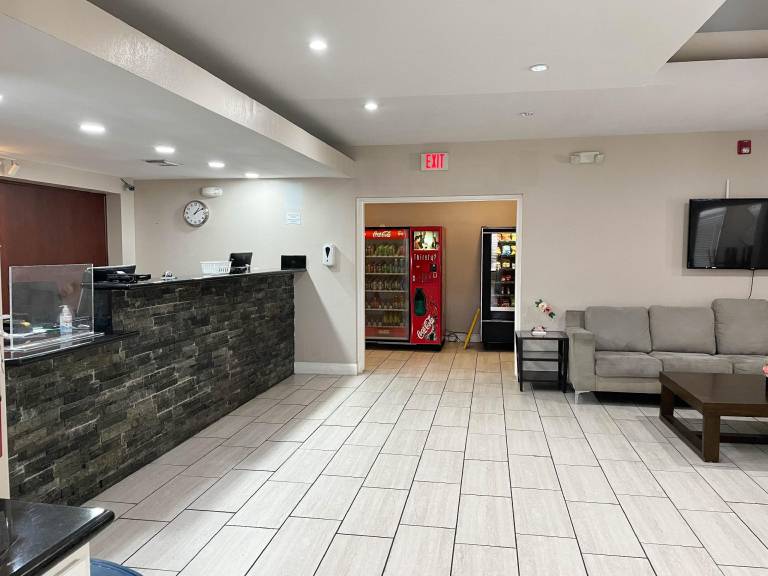 Studio 6 Suites North Richland Hills, TX — photo 3