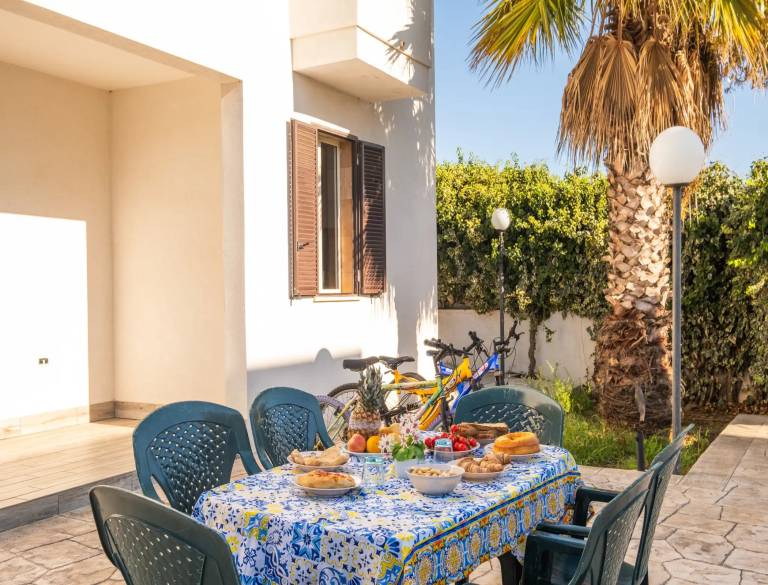 Holiday Home 'Villa Destra' with Private Terrace, Wi-Fi and Air Conditioning — photo 3