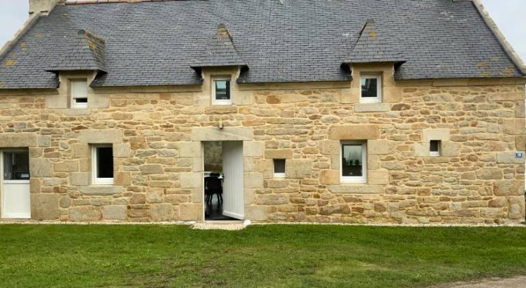 Vacation home with 3 rooms for 6 persons in Audierne