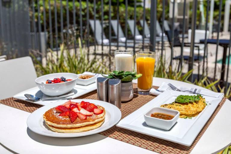 Cambria Hotel LAX