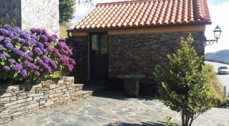 Charming vacation home | Pets allowed — photo 4