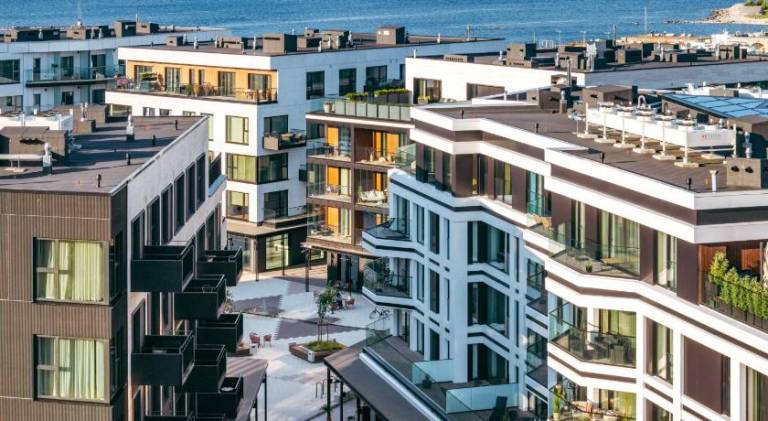 Luxury seaside penthouse with a view of the old town — photo 3