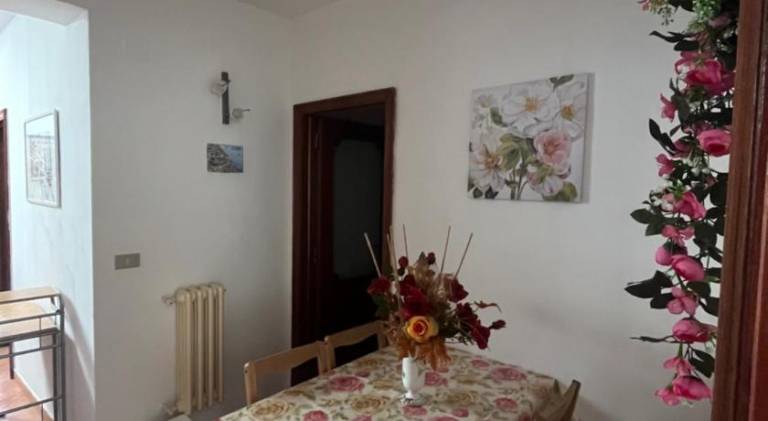 Apartment with patio — photo 5