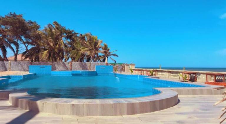 Coconut Pointe Villa & Beach Resort — photo 3