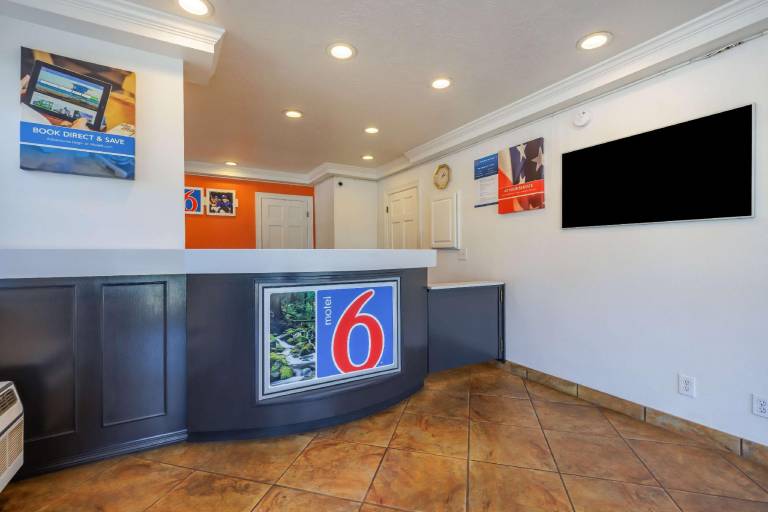 Motel 6 Canby, OR — photo 5