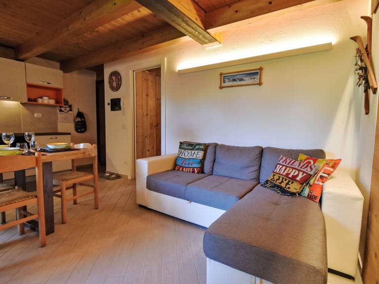 Apartment with 2 rooms for 5 persons — photo 3