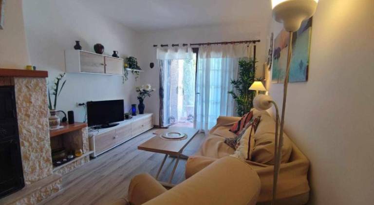 Casa Blanca 42 – Piscina, BBQ y Wifi (6 pax) — photo 2