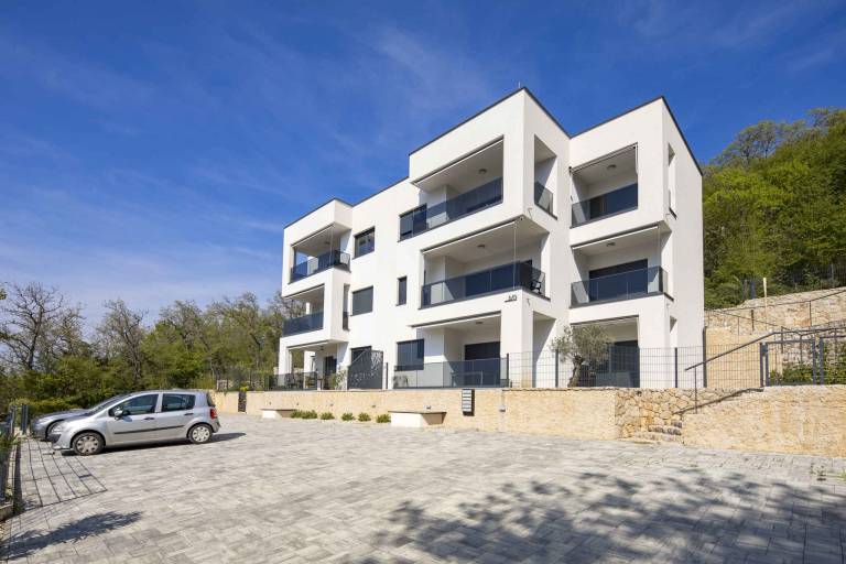 Holiday apartment with garden, balcony and sea view — photo 4