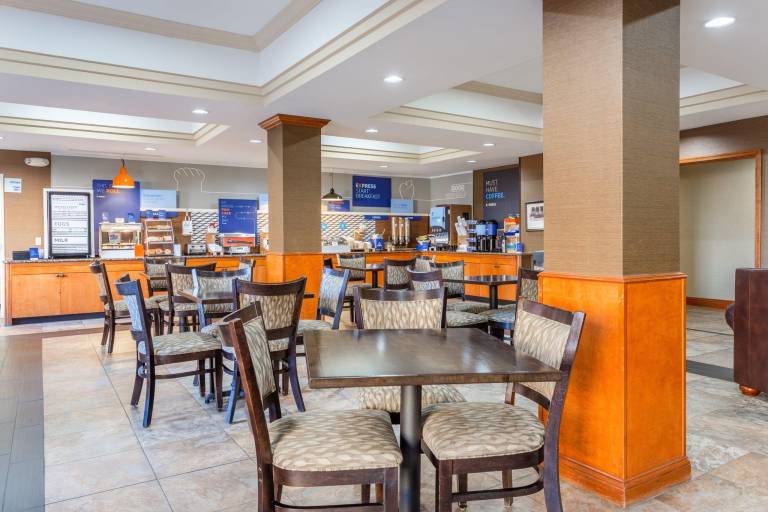 Holiday Inn Express Charles Town By IHG — photo 4