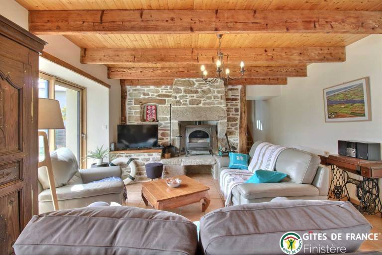 Gite with yard, patio & barbeque | Pet-friendly in Quimper
