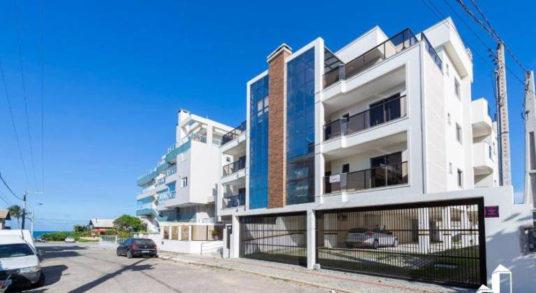 Holiday apartment with 3 rooms for 7 persons in Bombinhas