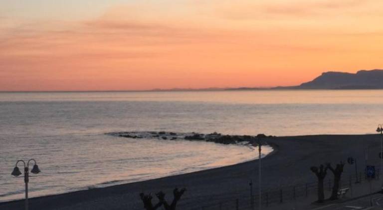 Nice apartment | Beach nearby | Dogs allowed in Bordighera