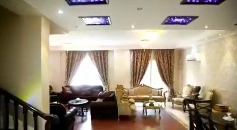 Villa with hot tub | Pet-friendly — photo 2