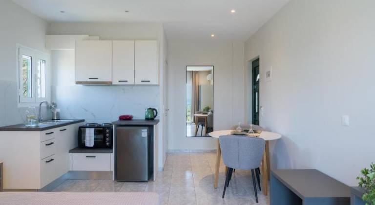 Wonderful apartment with patio & garden | Good for workation | Pet-friendly — photo 2