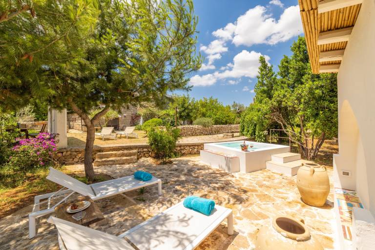 Villa with private pool, garden & barbeque in Alliste