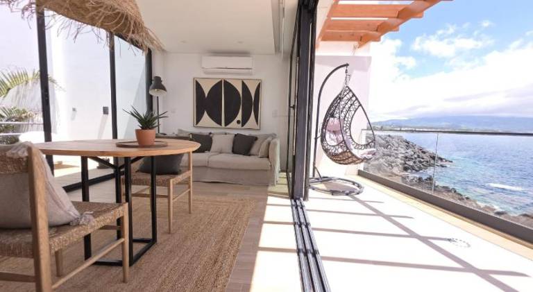 Rental apartment with terrace in Ponta Delgada
