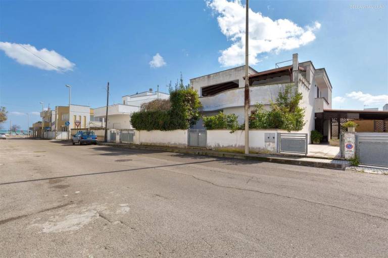 Holiday apartment with yard | Next to the beach | Pet-friendly in Melendugno