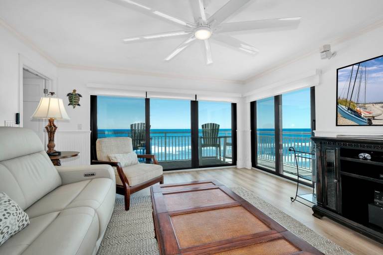 Condo Bethune Beach