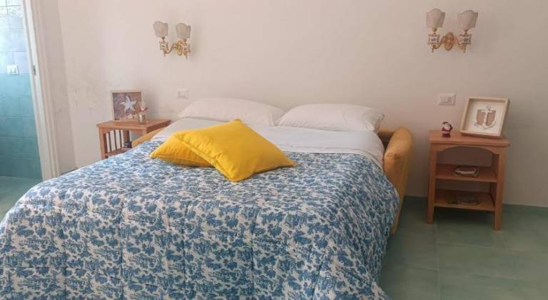 Lovely rental apartment with terrace | Next to the beach | Pet-friendly in Vico Equense
