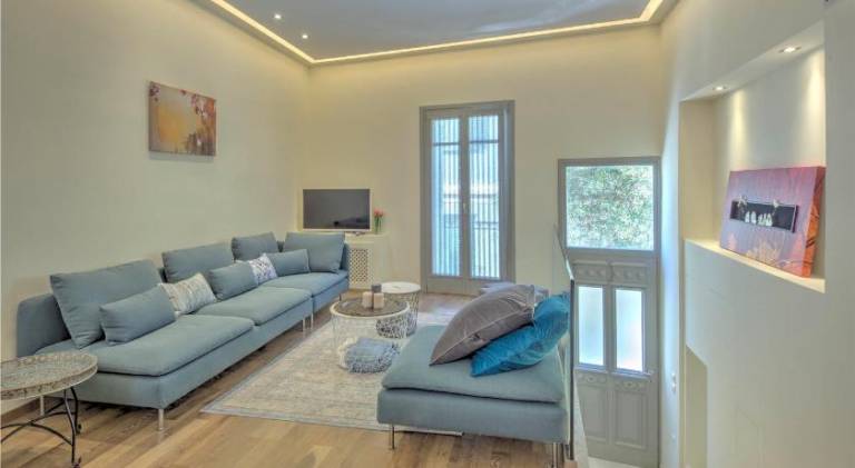 Fully equipped lovely rental apartment with terrace | Next to Acropolis of Athens | Suitable for remote work | Pets allowed in Athens