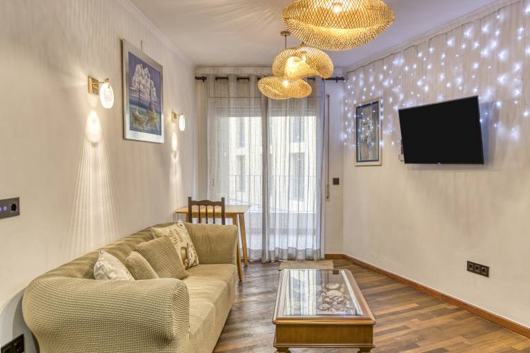 Fully equipped holiday apartment with terrace & fast internet | City view | Close to the beach | Perfect for remote work | Pets are welcome — photo 3