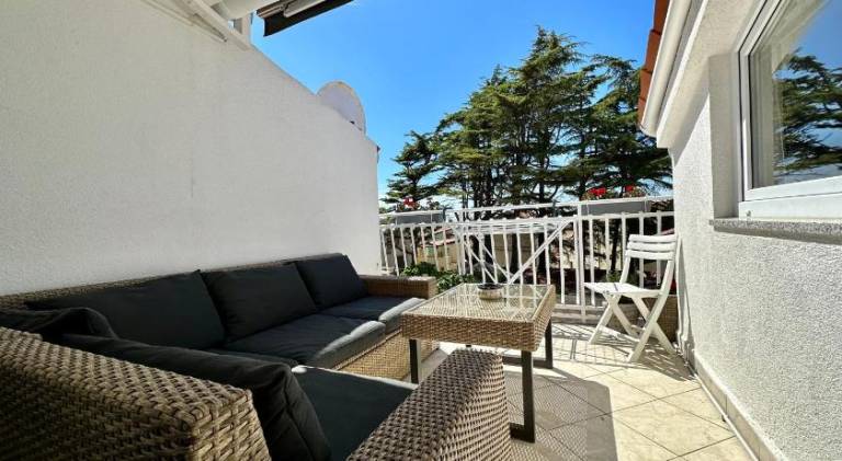 Rental apartment with 2 rooms for 6 persons — photo 4