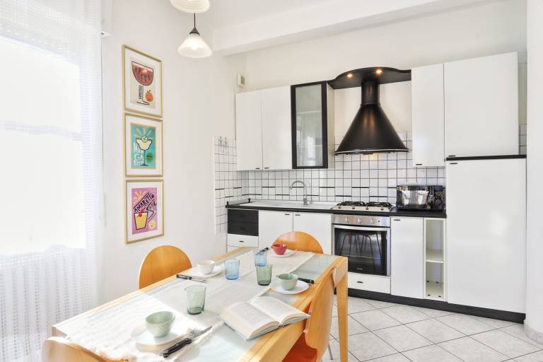 Apartment with terrace — photo 5