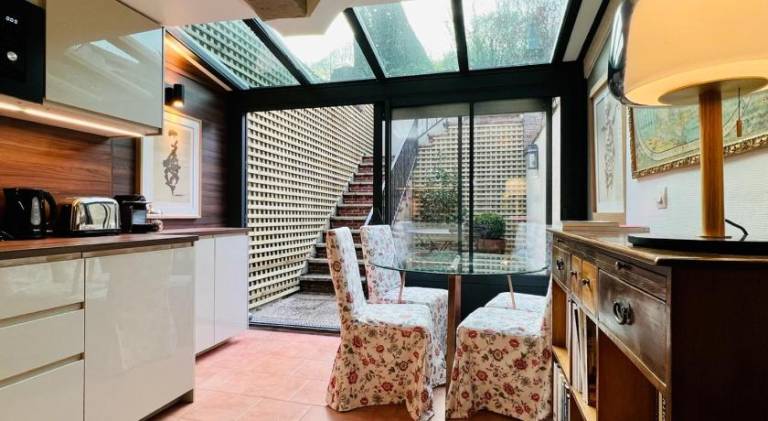 Fully equipped beautiful vacation home with yard & patio | Suitable for remote work | Pet-friendly — photo 3