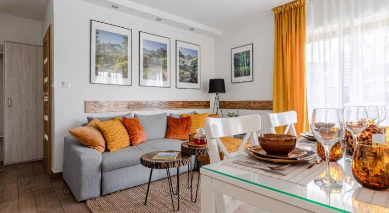 Apartment with yard, barbecue & patio in Zakopane