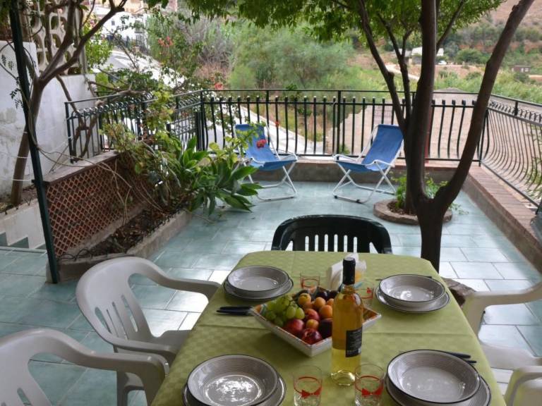 Beautiful holiday apartment with terrace, barbeque & yard | Nature view | Close to the beach | Pets are welcome — photo 3
