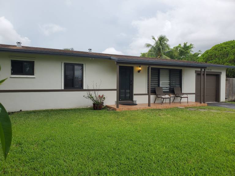 House  The Crossings