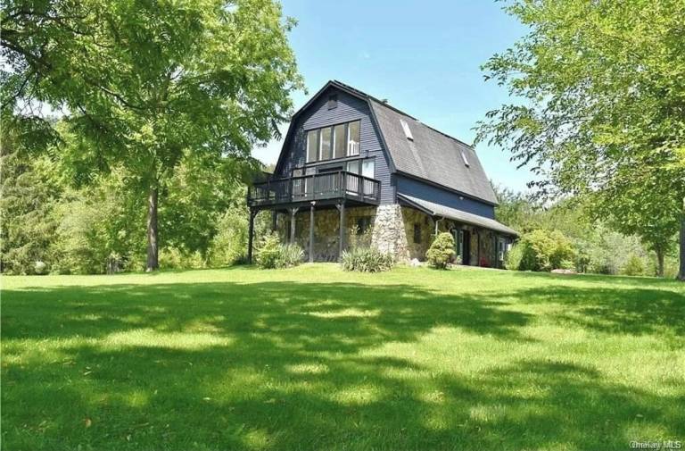 Villa  Wallkill