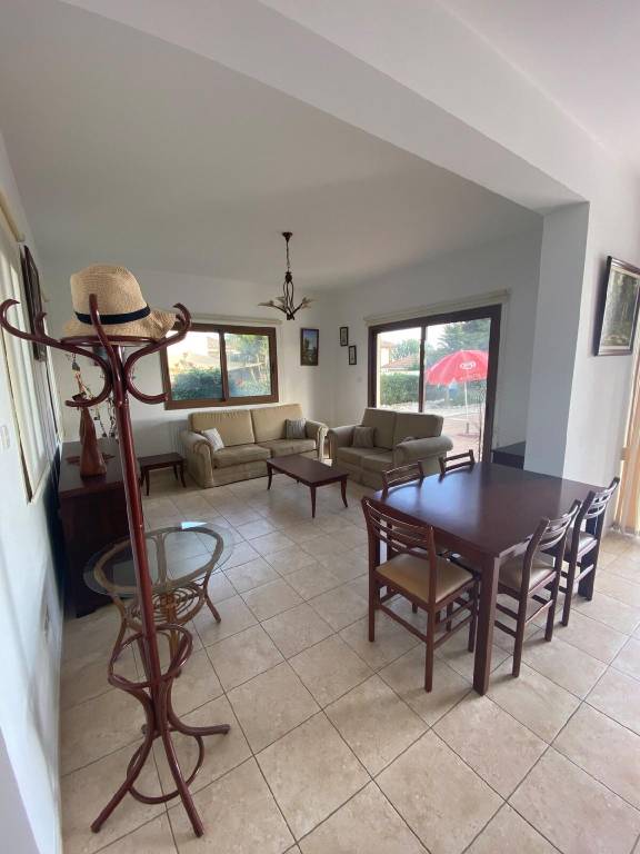 Villa with pool, garden & barbecue — photo 4