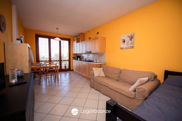 Family-oriented beautiful studio with pool, hot tub & yard | Dogs allowed — photo 3