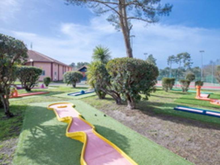 House with terrace & pool — photo 3