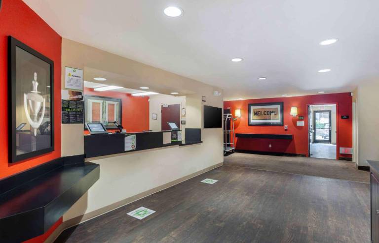 Extended Stay America Suites - Los Angeles - Torrance Blvd. — photo 3