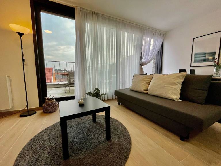 Modern 1BR Near Diamond District by OneLuxStay