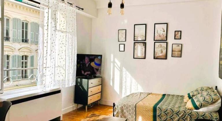 Nice holiday apartment | Near Castle Hill | Beach nearby | Pets are welcome in Thiers