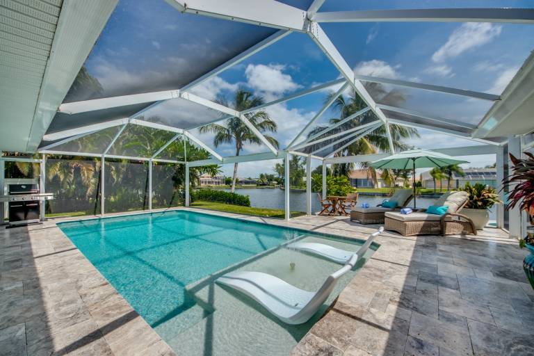 Impressive & Regal - Salt Water Pool, Kayaks and Pool Table - Villa Majestic - Roelens Vacations in Cape Coral, FL