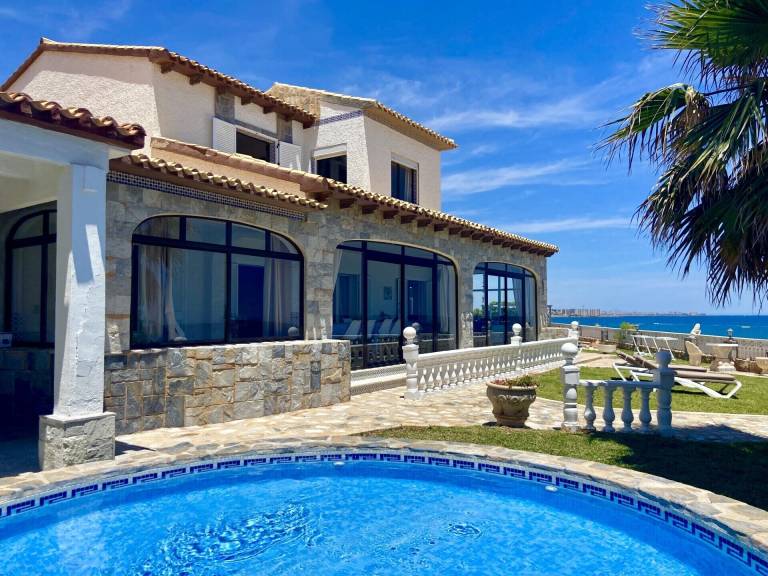 Villa Orihuela