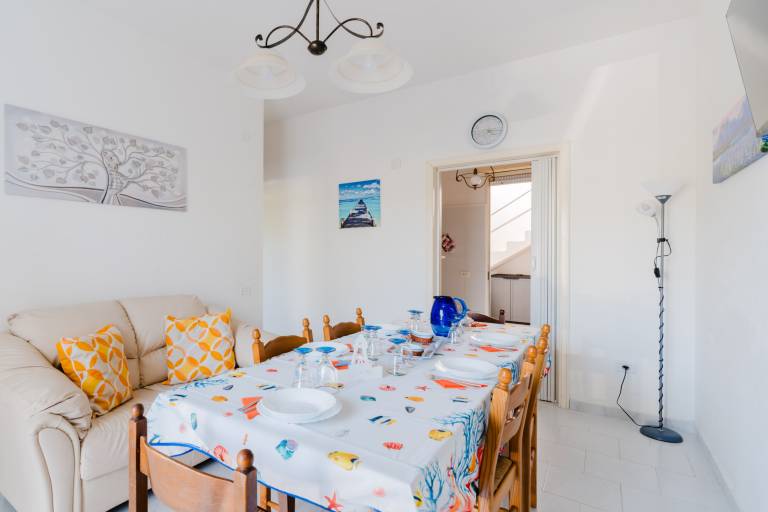Child-friendly wonderful house with barbeque, terrace & yard | Sea view | Next to the beach | Pets allowed — photo 4