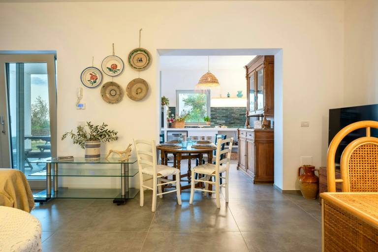 Child-friendly vacation home with garden, terrace & grill | Perfect for remote work | Pets are welcome — photo 4