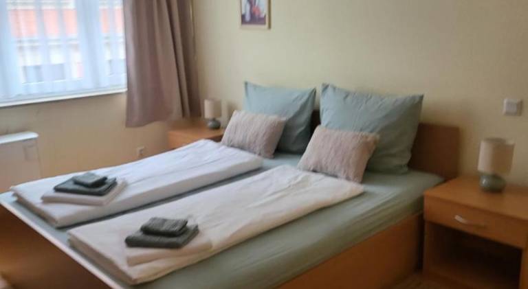 HOTEL RITTERS WEINSTUBEN kaffe restoran MERSEBURG — photo 2