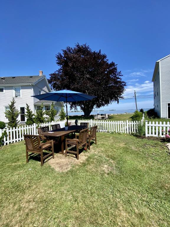 House  Groton Long Point