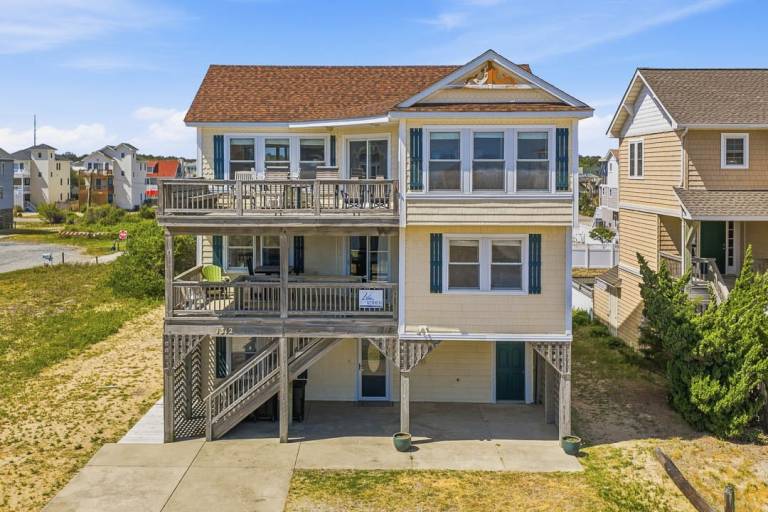 Sandy Toes 499 ft from the beach Dog Friendly, Private Pool, Hot Tub Kill Devil Hills — photo 3