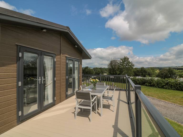Child-friendly pleasant cottage with pool, barbecue & garden | Pets allowed — photo 2