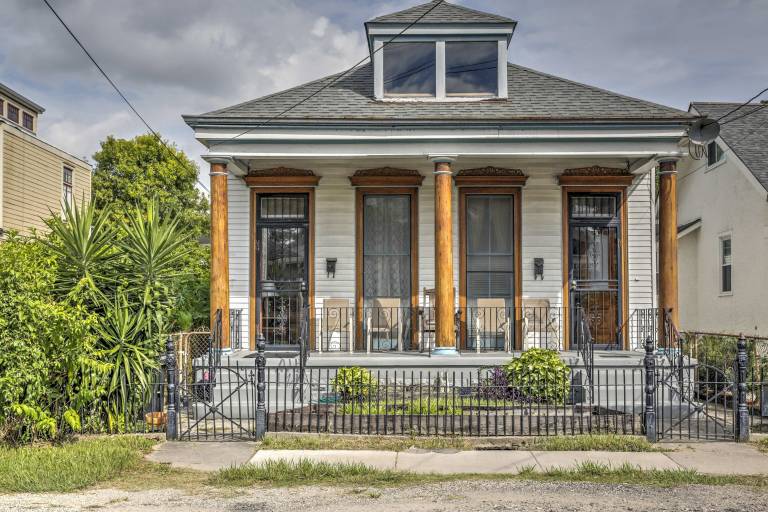 House  East Carrollton