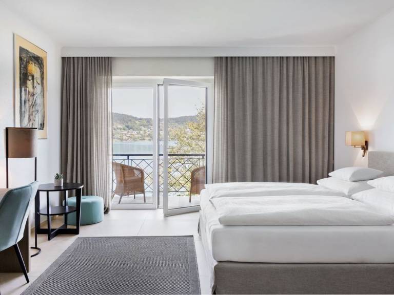 Privatzimmer in Maria Wörth, Krumpendorf am Wörthersee für max. 3 Gäste Privatzimmer in Maria Wörth, Krumpendorf am Wörthersee für max. 3 Gäste